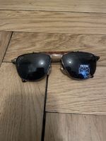 Sonnenbrille mit Aufsatz Metall