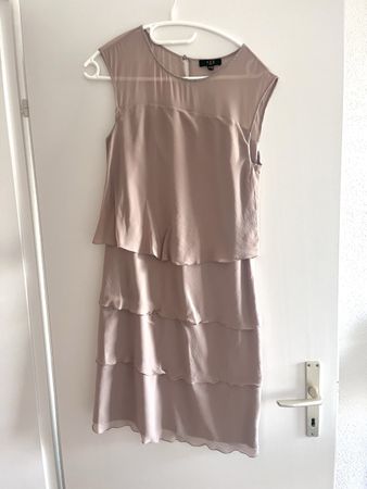 Neues, elegantes Kleid aus Seide, nude farben, Damen Gr. 34