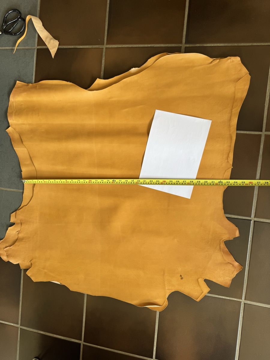 Stoffe: Klassisches hellbraunes pflanzlich gegerbtes Leder, 1,1 mm – Neu (gemäss Beschreibung) aus Veyras von ValClasse
