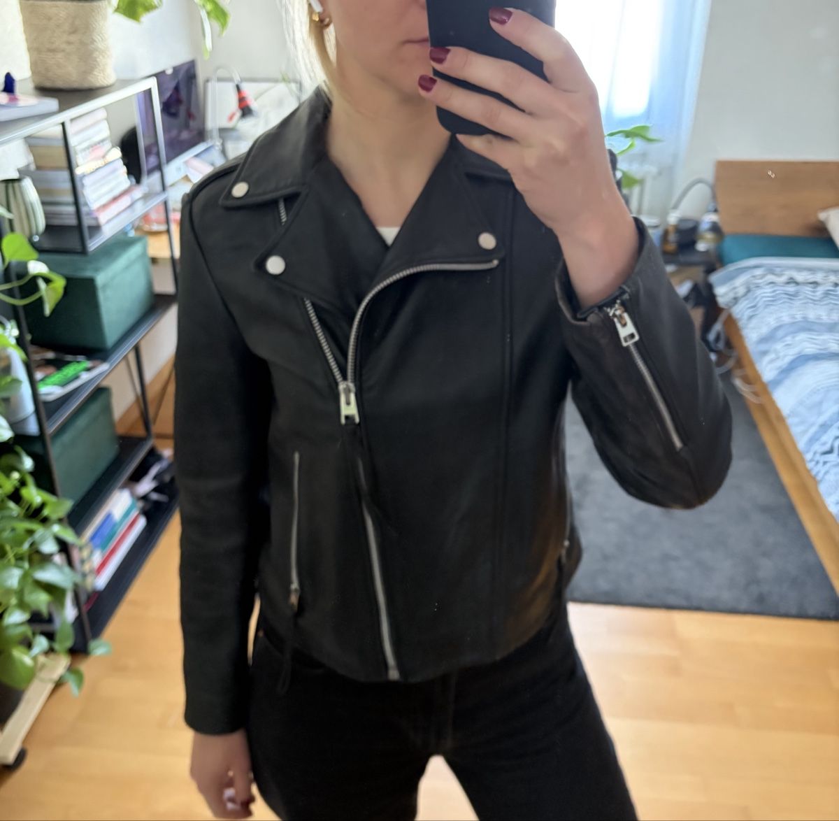 Giacche: Mango Black Leather Biker Jacket – Usato da Zürich venduto da Abu95