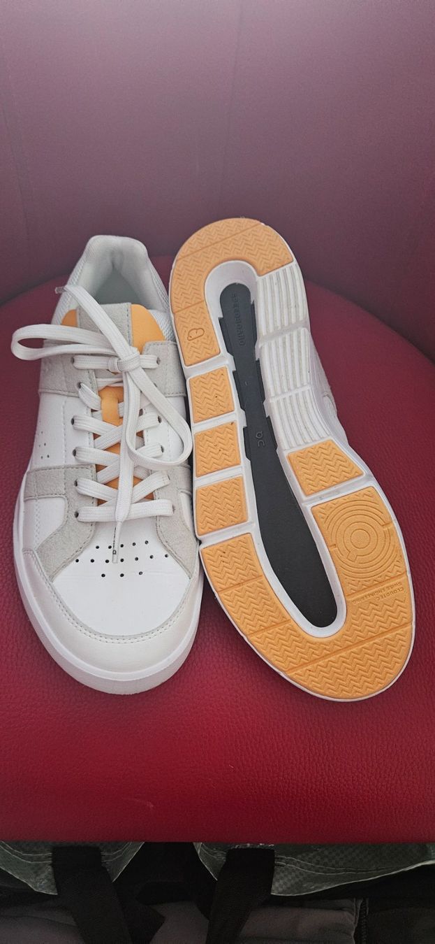 On Chaussures femmes: Sneakers CloudTec On – D'occasion à Birrwil par Annaluna 1