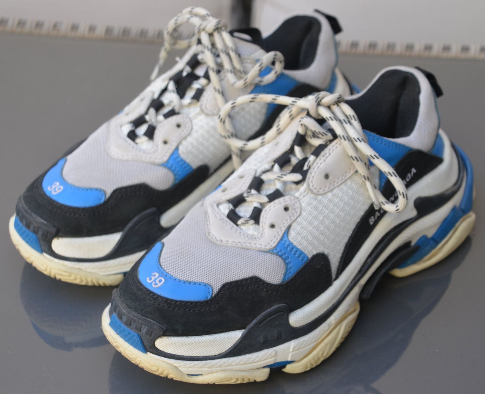 Balenciaga Scarpe da donna: Sneakers Balenciaga Triple S .39 – Nuovo e nell'imballaggio originale da Collonges venduto da Auganien 5