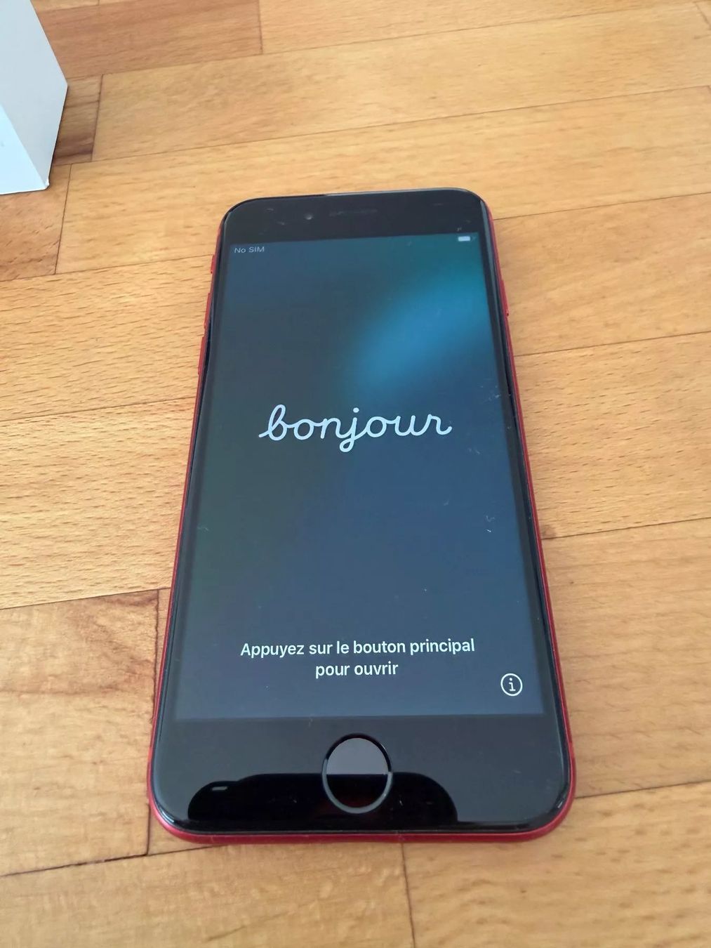 Apple Telefoni cellulari / Smartphones: Iphone SE Rouge 2020 128gb – Usato da La Tour de Peilz venduto da superniconico 1