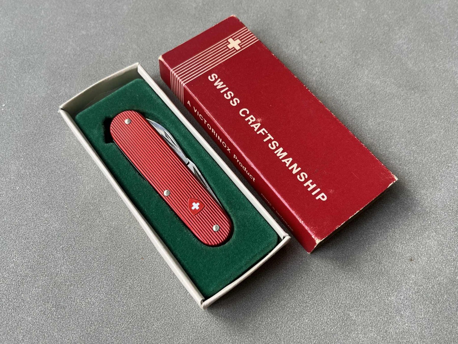 Victorinox Coltelli tascabile: Victorinox Cadet Newbox – Nuovo (secondo la descrizione) da Oftringen venduto da btt_ddb9 1