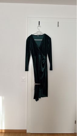 Sparkling Dark Green Velvet Wrap Dress for Festive Season