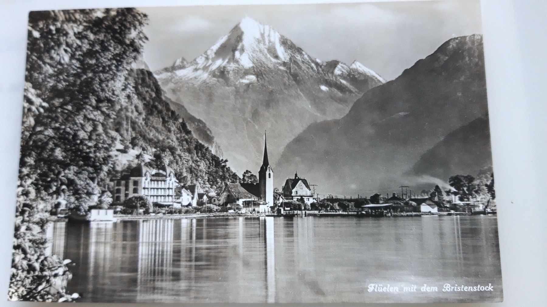 Cartoline postali: Flüelen mit dem Bristenstock – Usato da Sargans venduto da nicsam1815