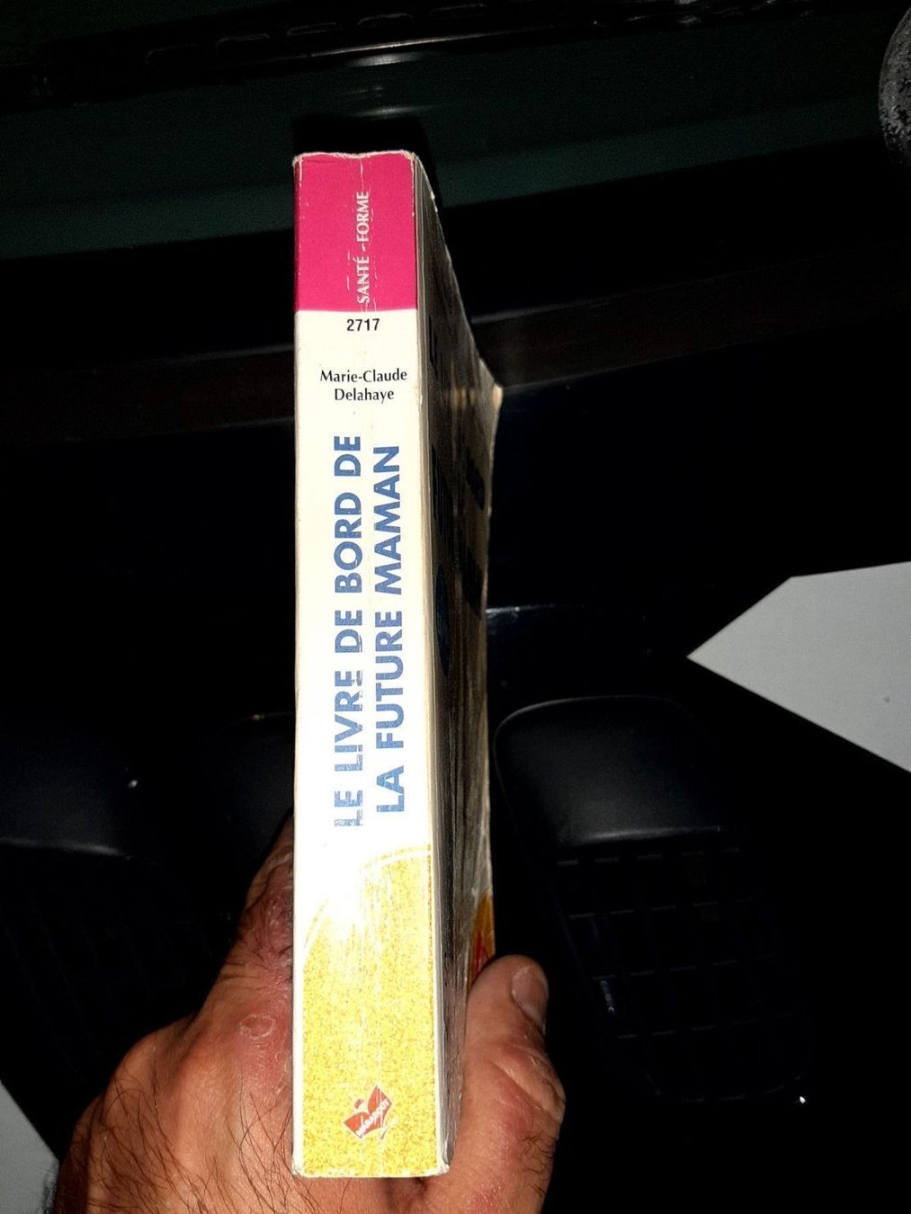 Libri: Le livre de bord de la future maman – Usato da Le locle venduto da juliensaran 1
