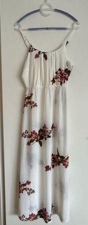 Langes Kleid Vero Moda Gr. XS, NEU