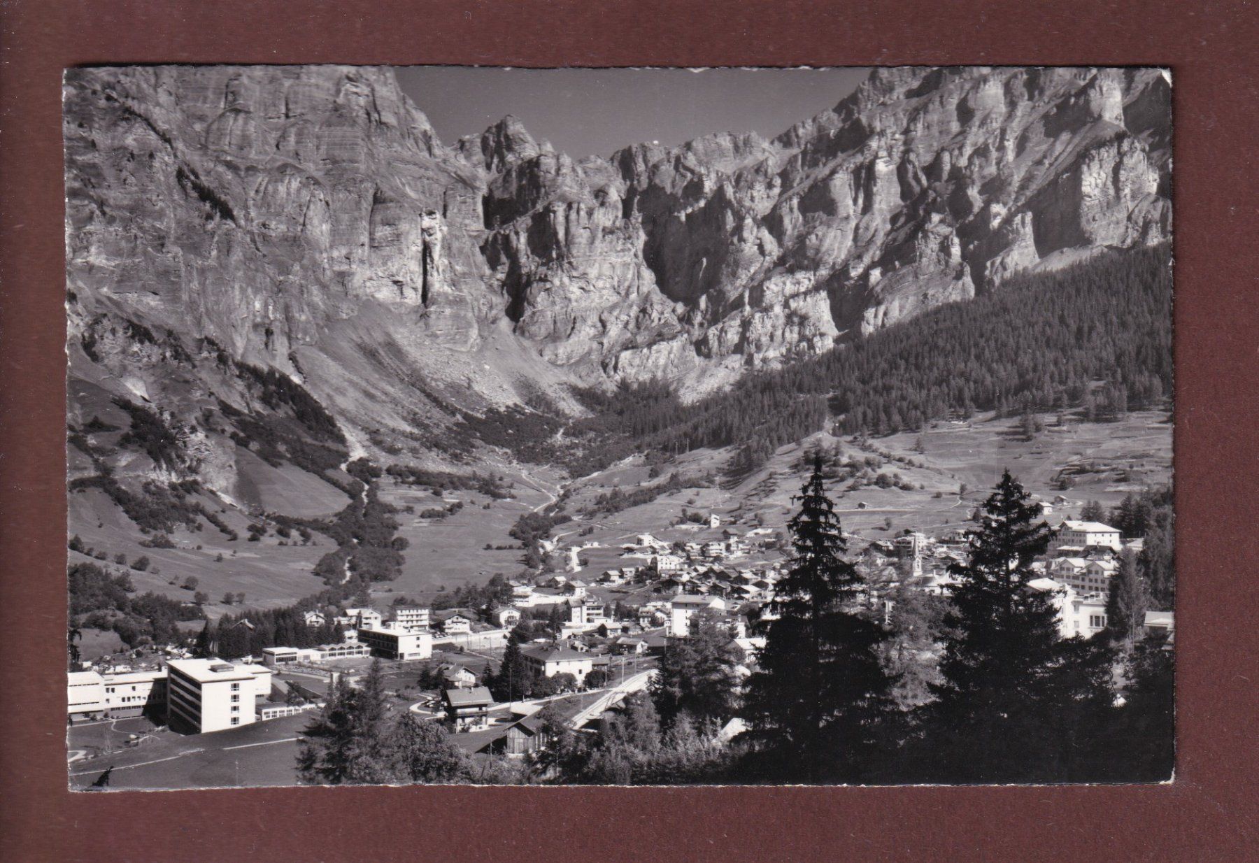 Cartoline postali: LEUKERBAD - 1966 – Usato da Pully venduto da nicecards