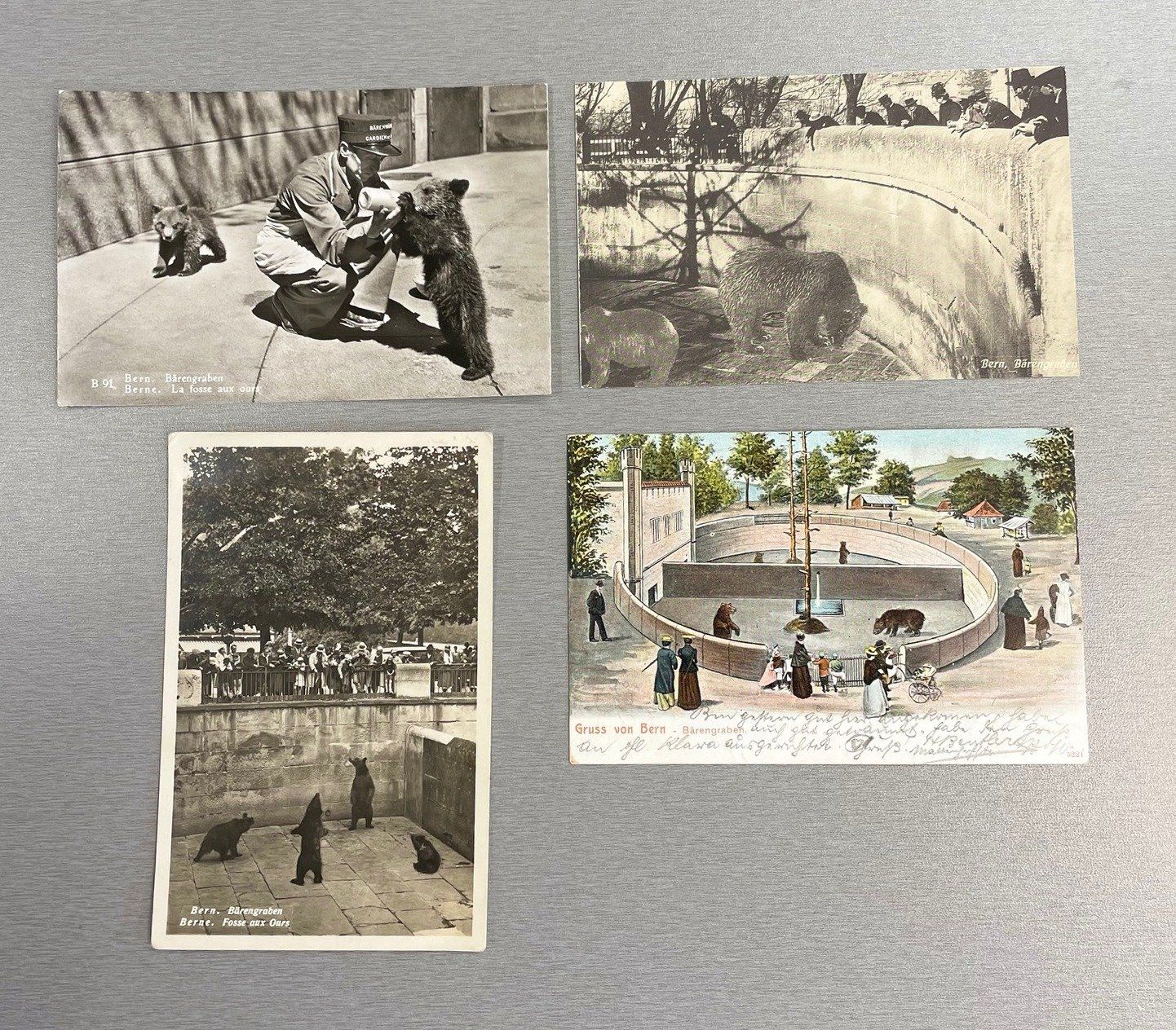 Cartes postales: 4 Postkarten Bärengraben Bern – D'occasion à Sirnach par Melisangi