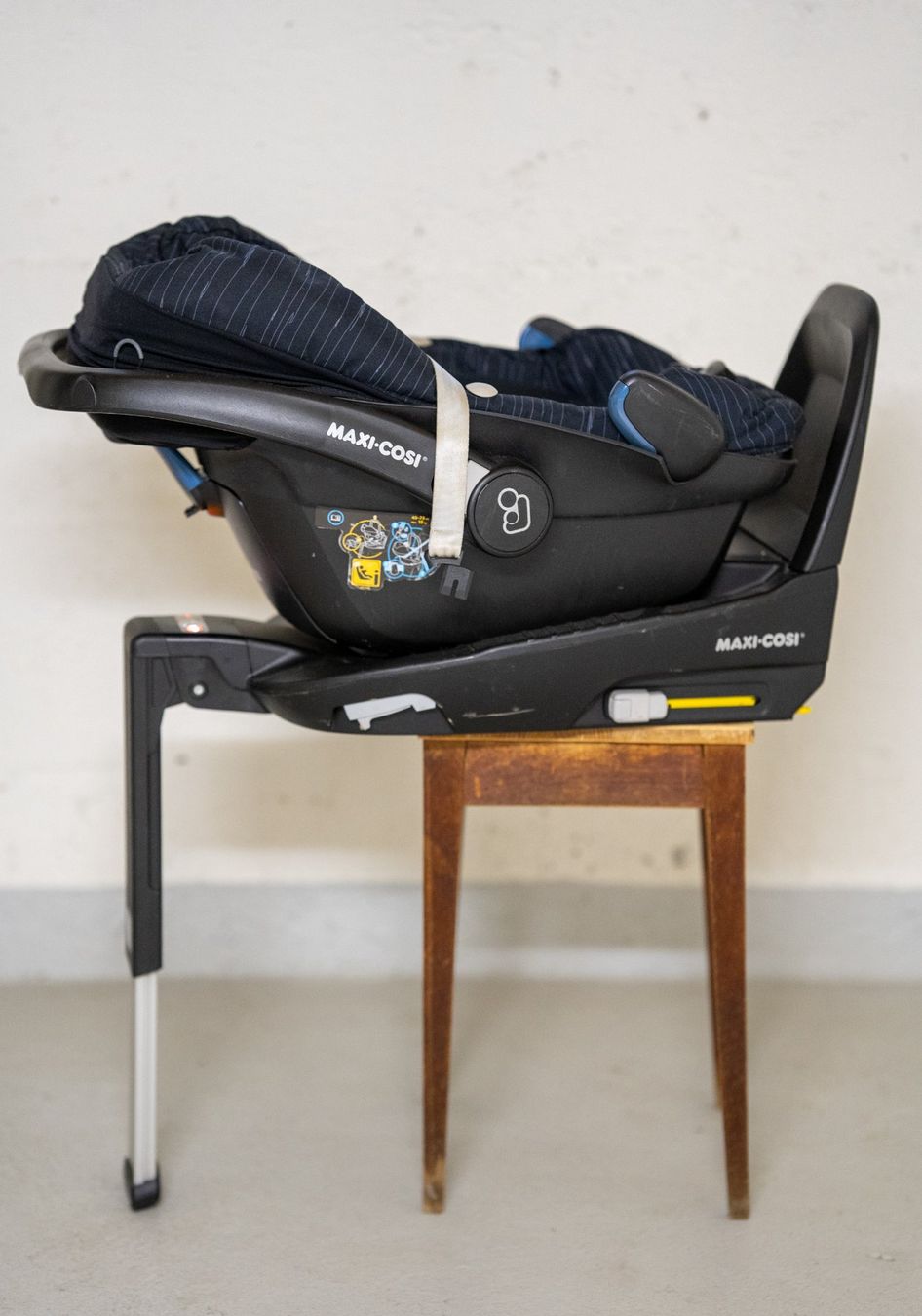 Maxi-Cosi Seggiolini per auto: Maxi Cosi mit Isofix Station – Usato da Zürich venduto da tonogen