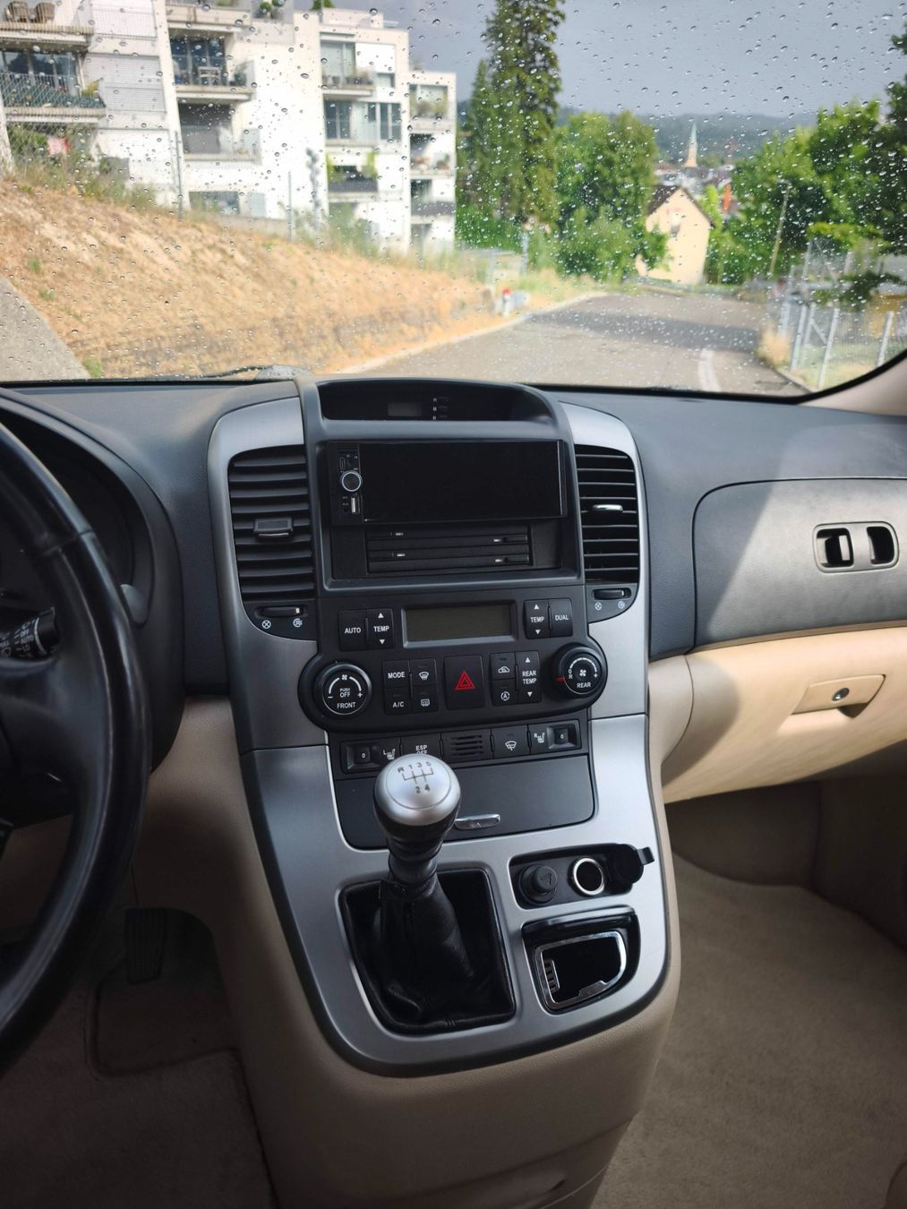 Kia Automobili: Kia Carnival lll mit 6 Sitzen – Usato da Winterthur venduto da Olaf4weiss 5