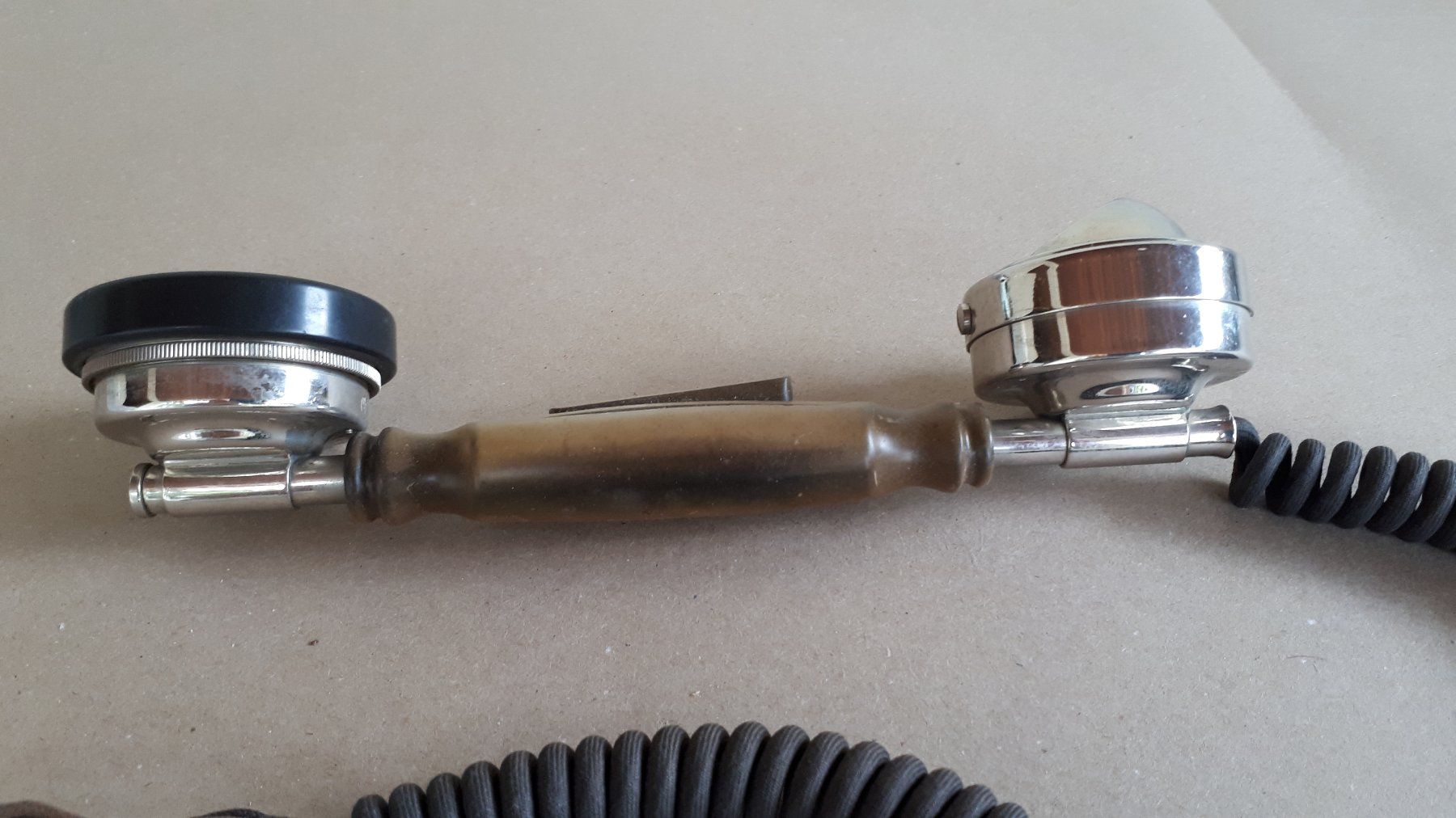 Telefoni: Antiker Telefonhörer Metall Spiralkabel – Usato da Madiswil venduto da 20gls 1
