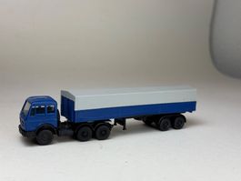 GB1- Wiking Mercedes 1632 Pritschensattelzug blau