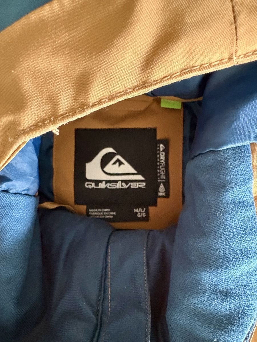 Completi: Skianzug Quiksilver – Usato da Bassersdorf venduto da Dobumeka 1
