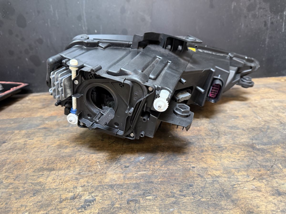 Hella Fari: Audi A3 Scheinwerfer NEU – Nuovo (secondo la descrizione) da Hunzenschwil venduto da JustKnow 3