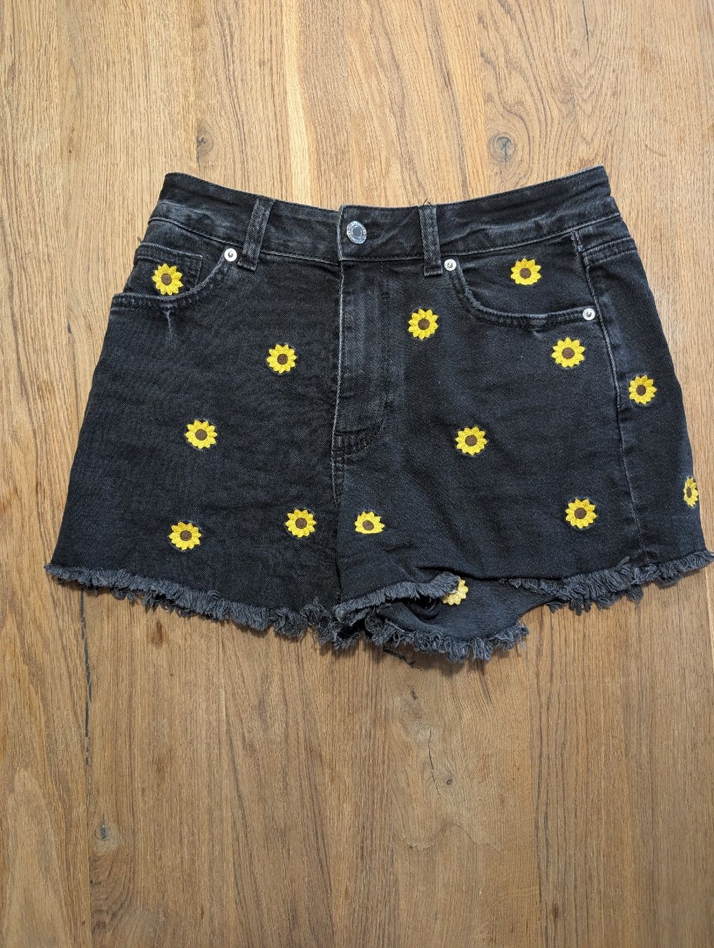 Pantaloni: Shorts Sonnenblume – Usato da Schlieren venduto da RheaT
