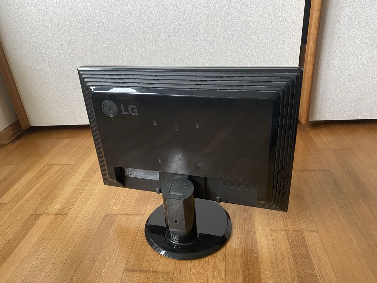 LG Monitor: Monitor/Bildschirm LG Flatron Wide – Usato da Winterthur venduto da rap_l726 3