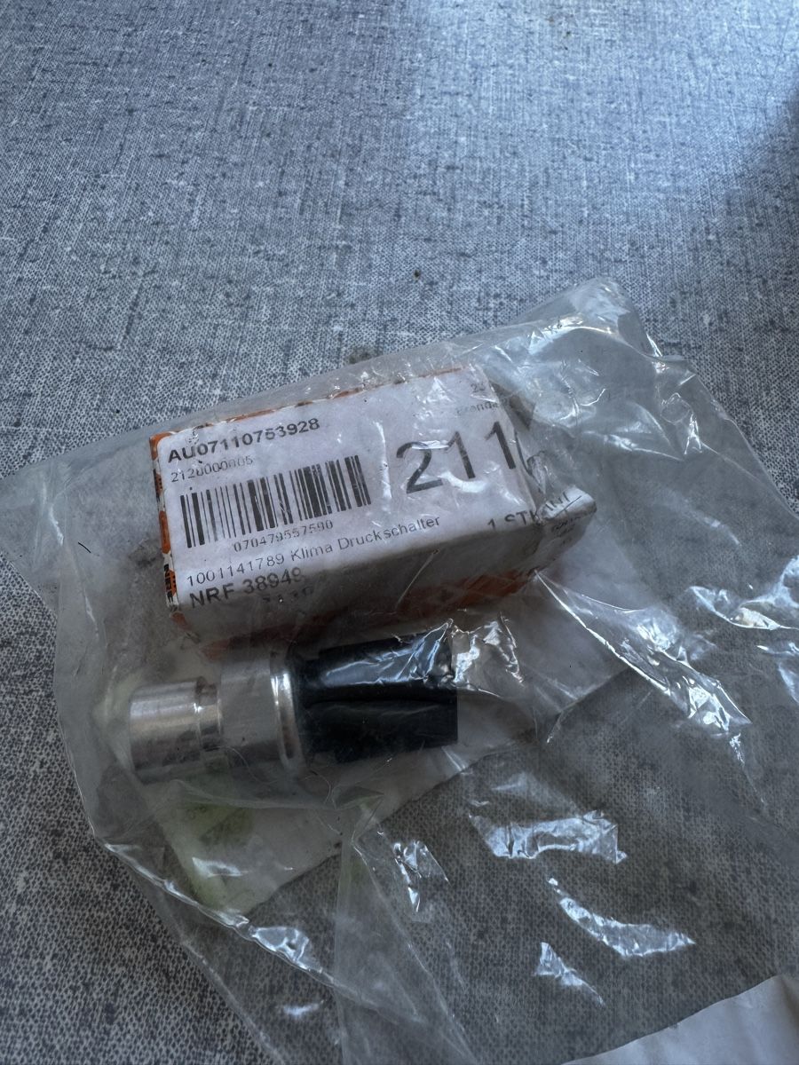 Audi Tutti pezzi di ricambio auto: Klima Druckschalter 4H0959126B Sensor Neuwertig – Usato da Lostorf venduto da onlinelostorf 3