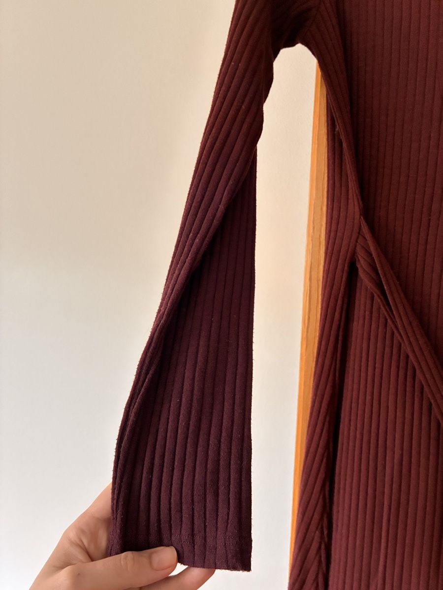 Mango Kleider: Mango Burgundy Ribbed Wrap Dress Size M – Gebraucht aus Untersiggenthal von mic_ksv9 1