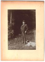 Fotografie Edelmann im Anzug mit Melone 