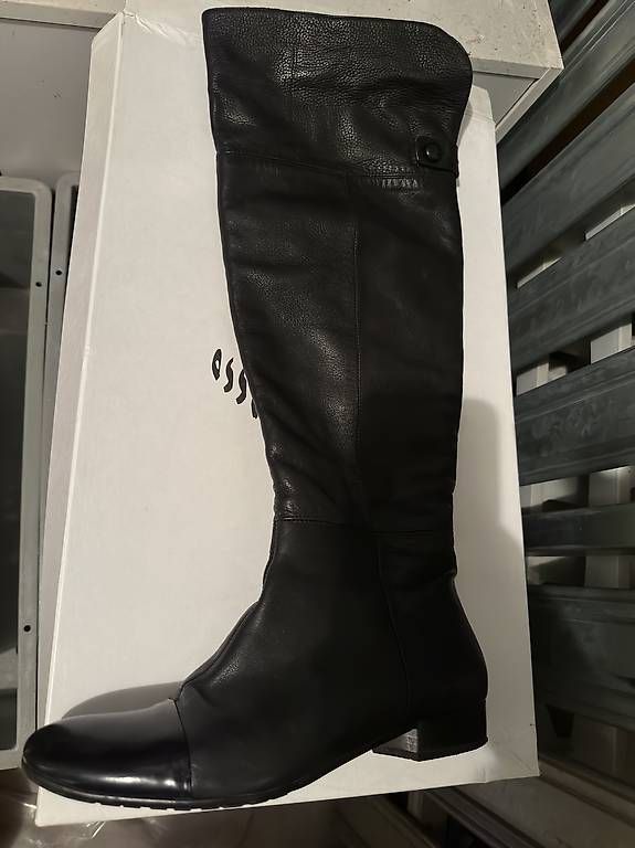 Damenschuhe: Stiefel, 40 – Gebraucht aus Basel von swEEty0571