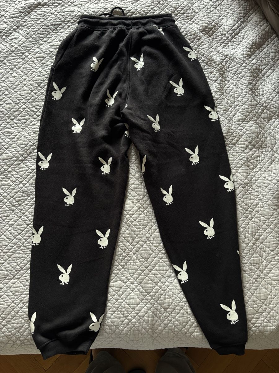 Pantaloni: Pantalon de jogging Playboy  – Usato da Lausanne venduto da shabnam.t 3