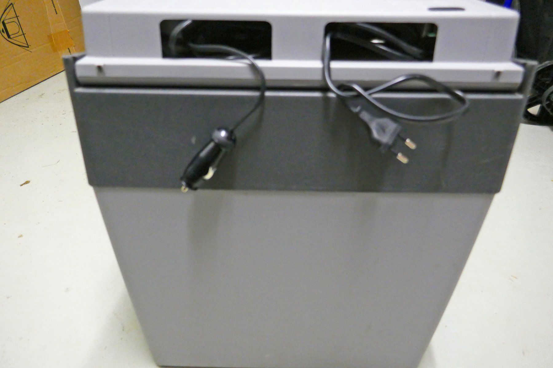 Dometic Frigoriferi & Refrigeratori: Kühlbox Dometic TC-33HC 26 Ltr – Usato da Hochfelden venduto da urswi02 1