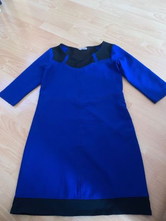 Jolie robe Carnaby bleue t. 38