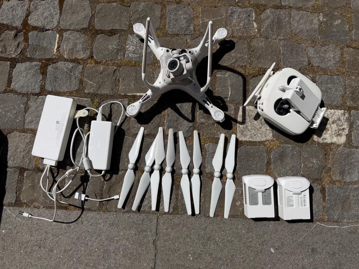 Action Cam: Drone Phantom 4 PRO – D'occasion à Morges par val_5xqc 2