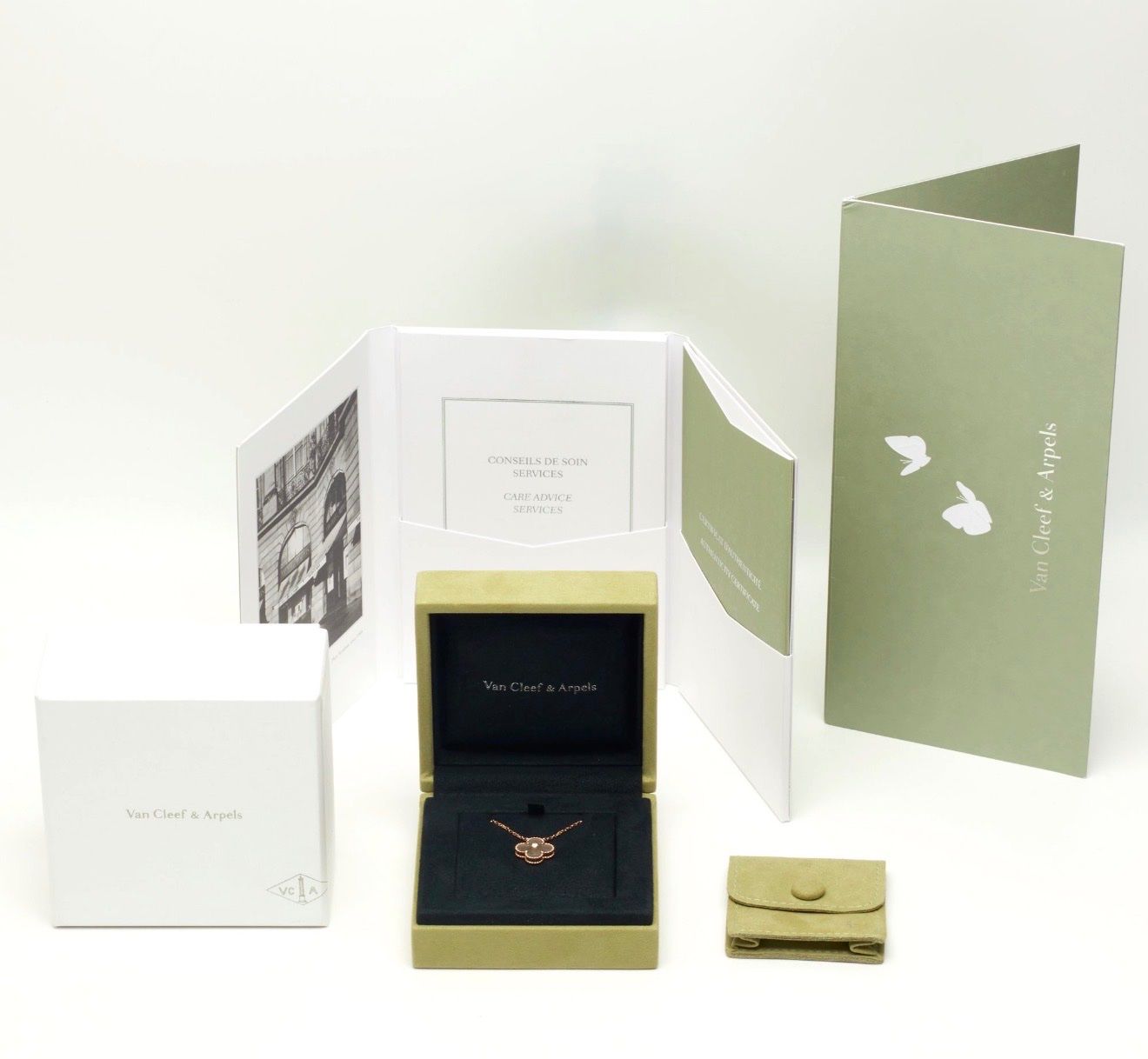 Van Cleef Catenine: Authentique Collier VAN CLEEF ARPELS Alhambra FULL SET – Nuovo (secondo la descrizione) da Carouge GE venduto da TLD 1