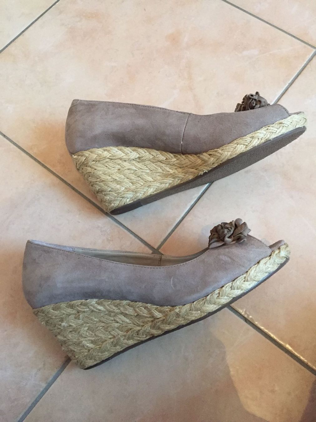 Damenschuhe: Chaussures en daim – Neu (gemäss Beschreibung) aus Attalens von roronana 1