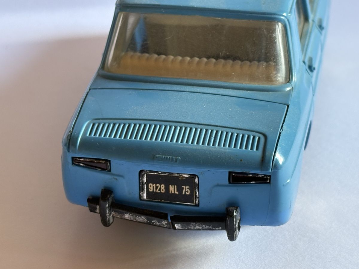 Renault Modellautos: Renault 8 1/20 – Gebraucht aus Le Châble VS von Dudu57 2