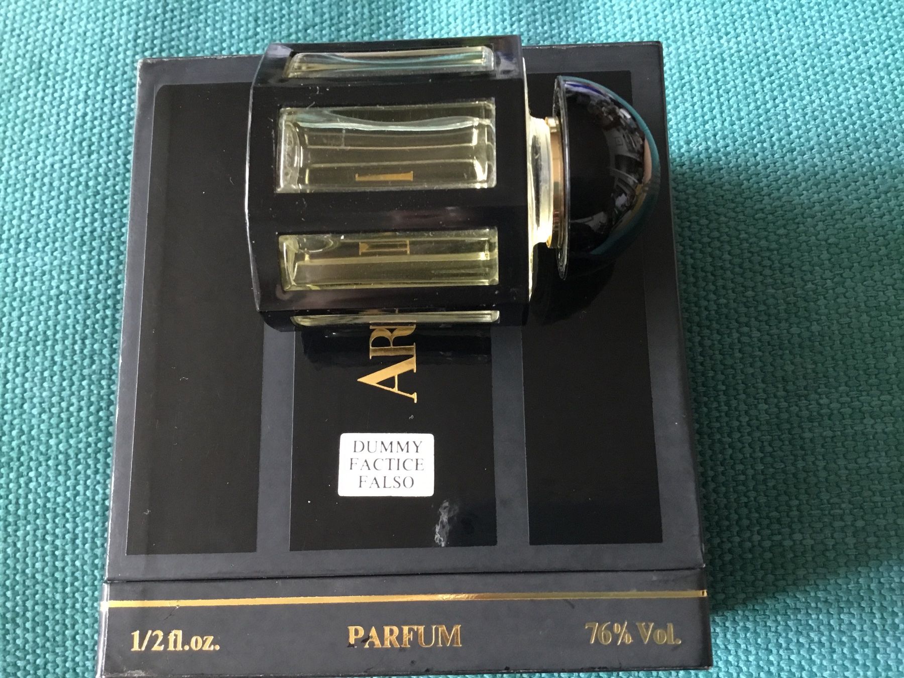 Armani Profumi & Eau de Toilette: Armani parfum factice de collection 15 ml – Nuovo e nell'imballaggio originale da Le Landeron venduto da nic_8hd5 2