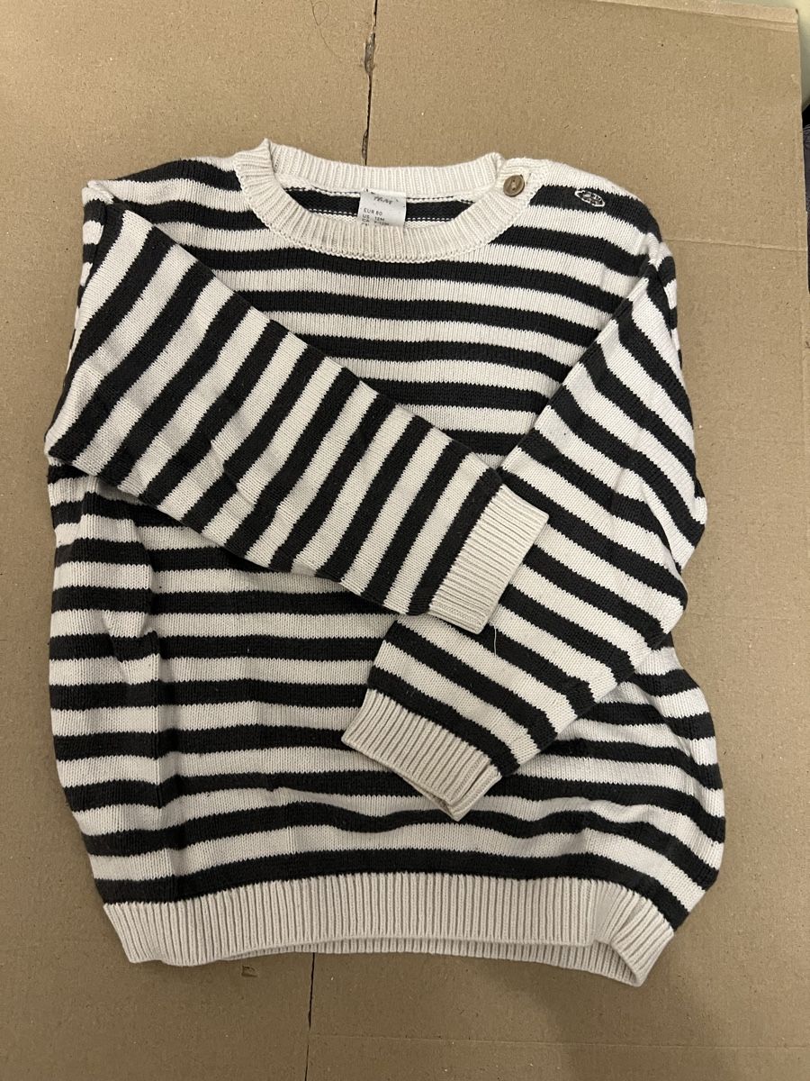 Pulls et sweat-shirts: Pullover Grösse 80/86 strick – D'occasion à Toffen par Vanessa_Germann