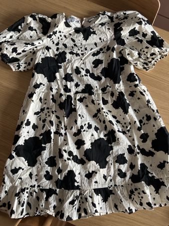 Kleid Monki M Kuhmuster Schwarz Weiss
