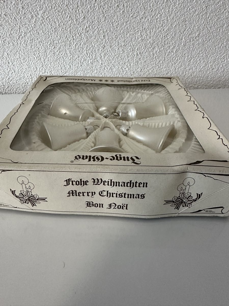 Tutte le decorazioni: Weisse Vintage Glocken Weihnachtskugeln – Usato da Oberentfelden venduto da vilibrand 5