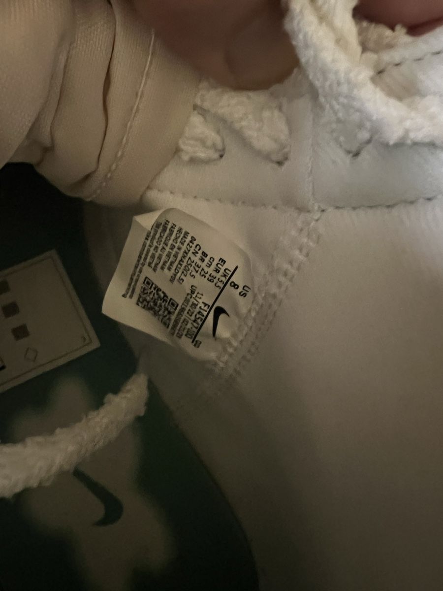 Nike Chaussures femmes: Nike sneaker Gr.39 wenig getragen – D'occasion à Bottighofen par fritz-81 1