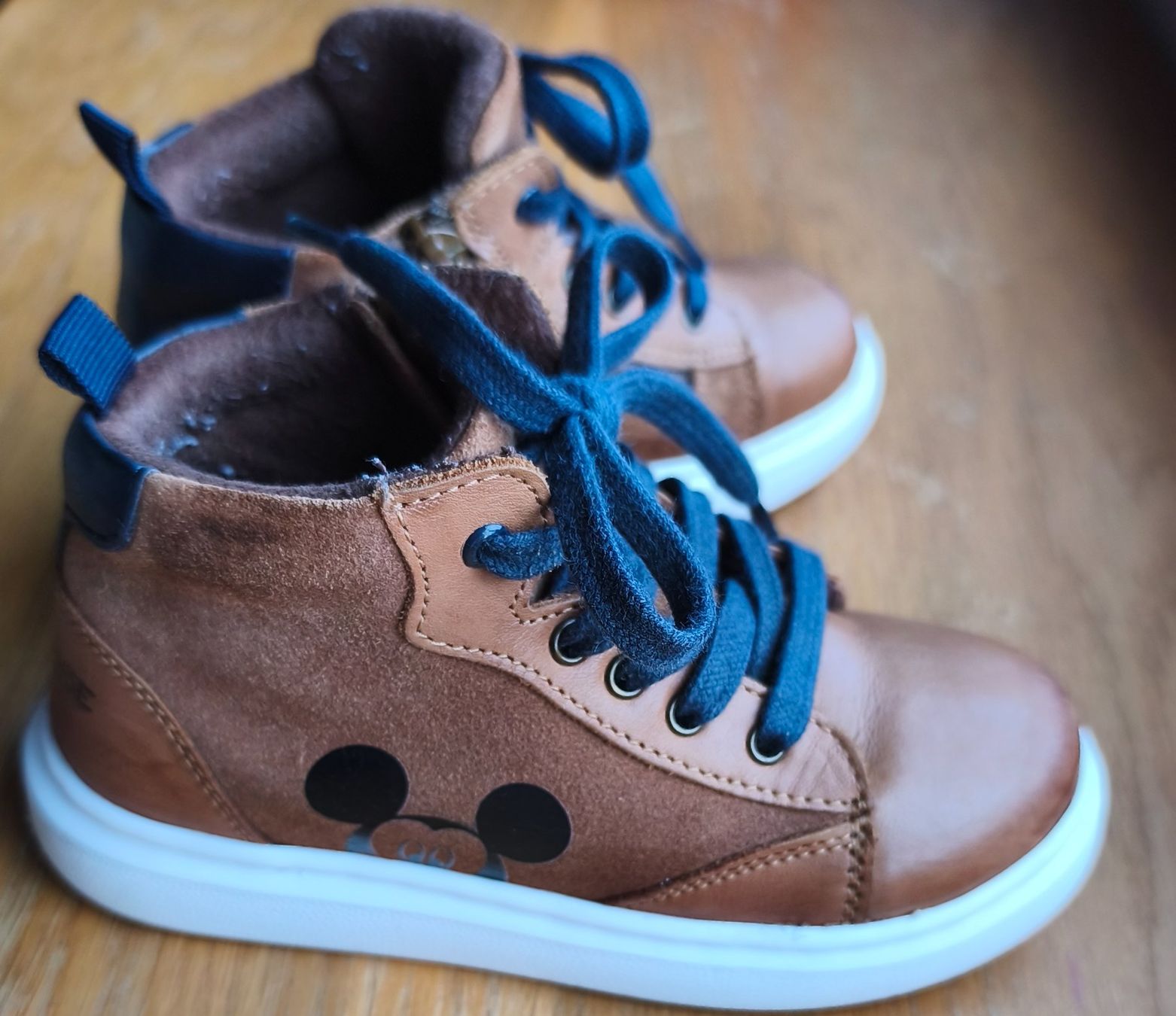 H&M Scarpe per ragazzi: Kinder Schuhe Mickey Mouse – Usato da Steinhausen venduto da parashkevoff