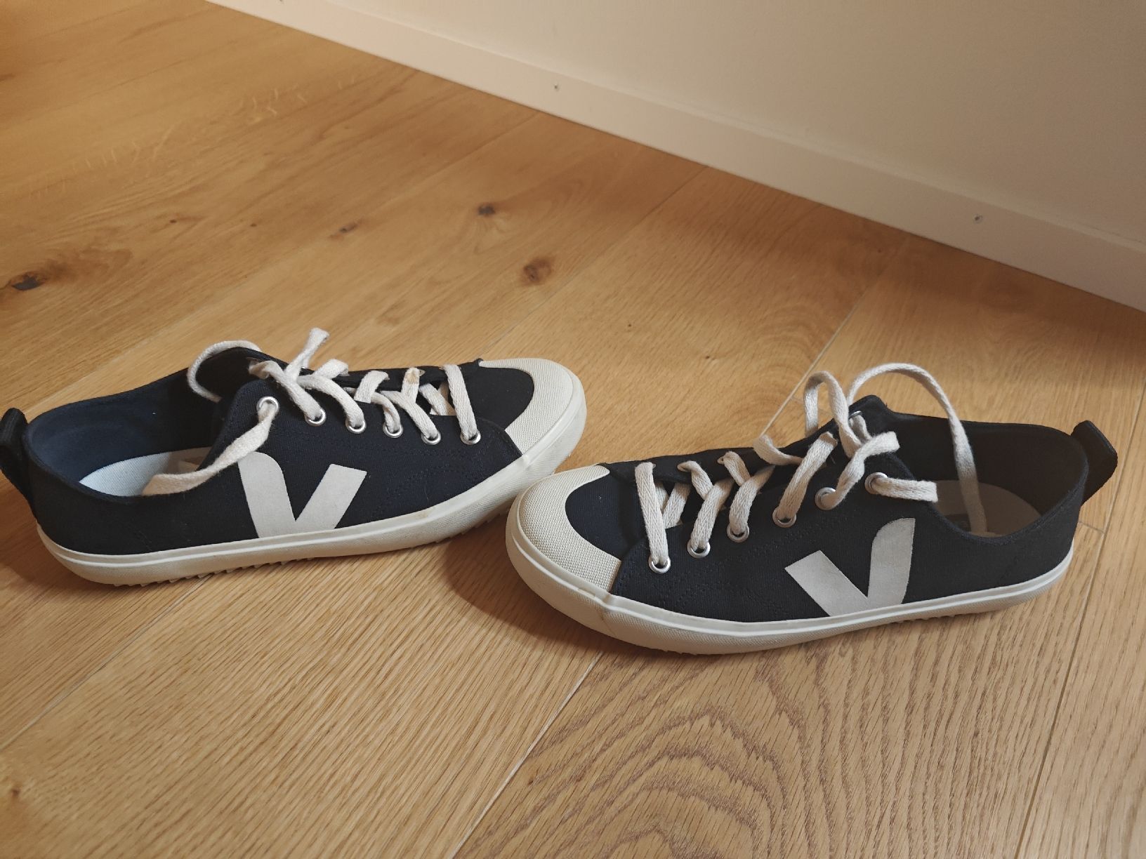 Veja Scarpe da donna: Veja Sneakers Canvas Gr 39 – Usato da Menzingen venduto da tschey-tschey