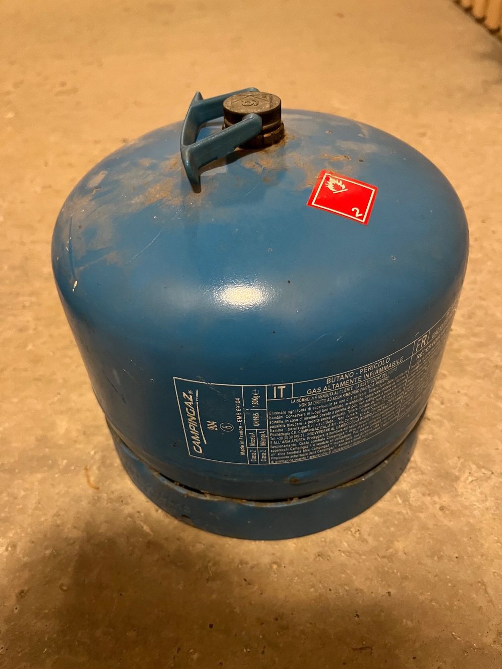 Apparecchiature e tecnologia a gas: Campingaz Vide /Leer 904 – Usato da BREMBLENS venduto da Lafoudre