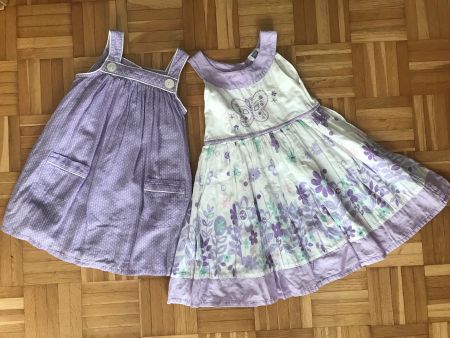 2 herzige lila Sommer-Kleider (1 x NEU)Grösse 92 -Porto 3.40