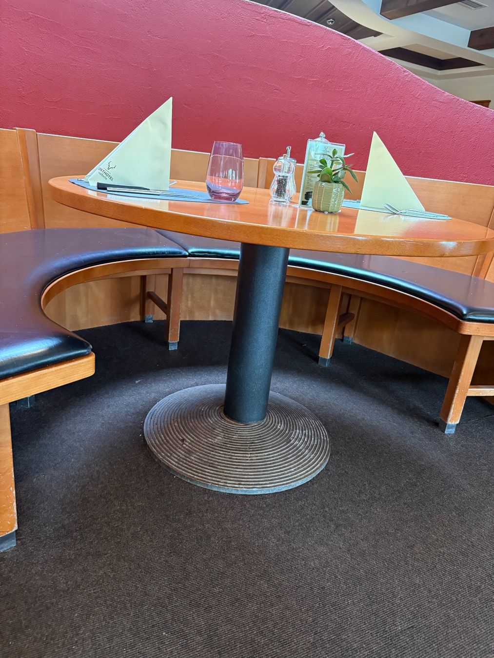 Tables: Beizentische – D'occasion à Valbella par sch_vmx7 1
