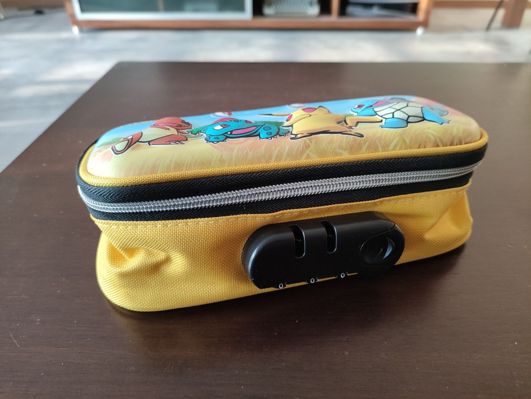 Astucci : Trousse à Crayons Pokemon Pikachu – Nuovo (secondo la descrizione) da YVERDON-LES-BAINS venduto da Tony-no 5