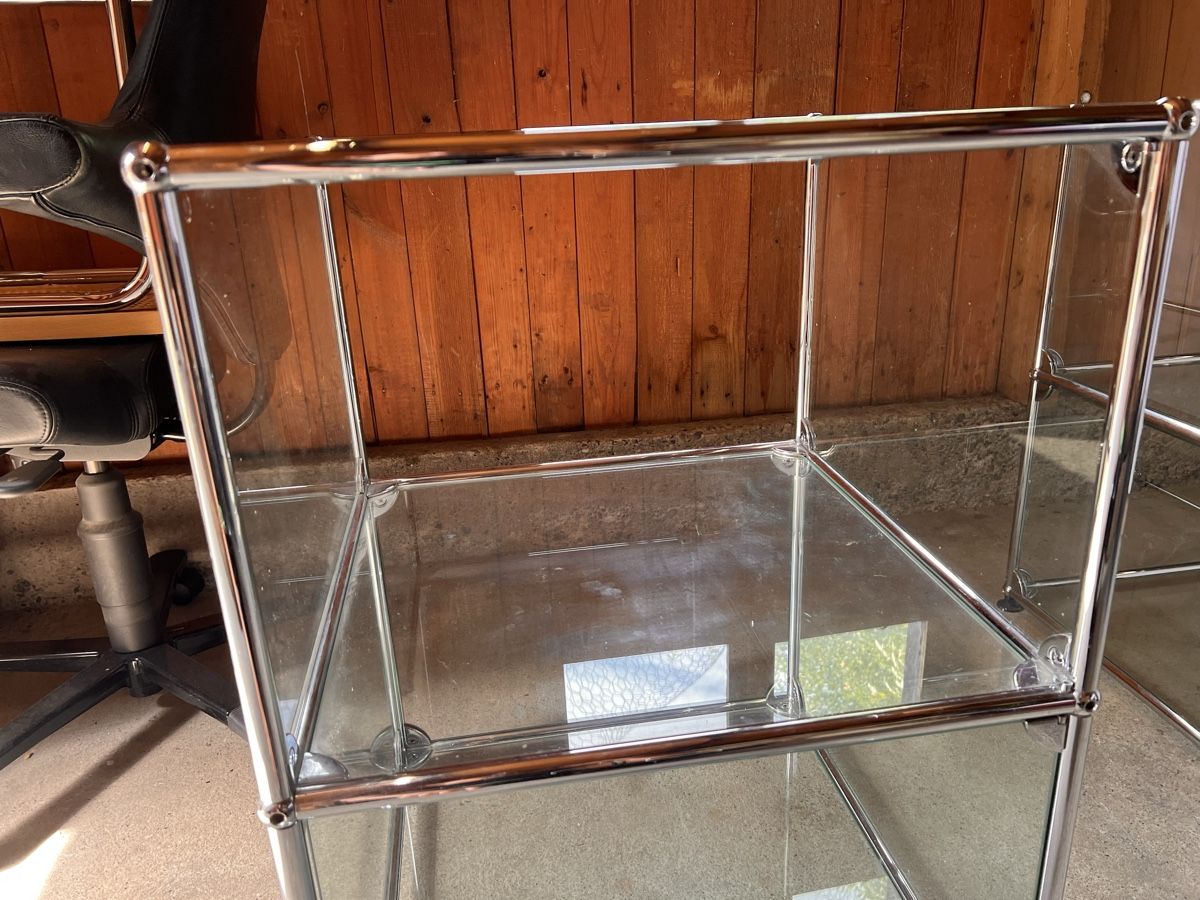 Étagères: Glas Vitrine  (309) – D'occasion à Glattfelden par maa_qcj8 2