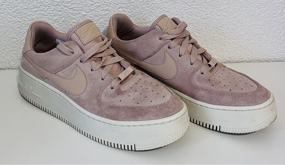 Nike air force 1 sage rosa hotsell