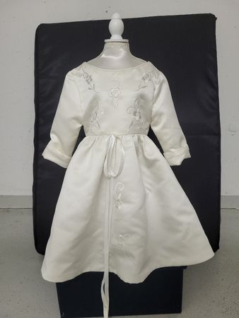 Taufkleid Kleinkind bestickt