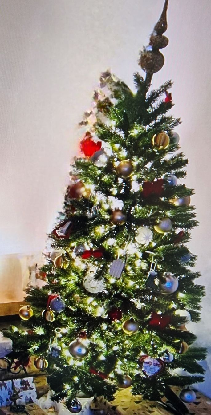 Alle Dekorationen: Weihnachtsbaum künstlich – Gebraucht aus Winterthur von Winti1993