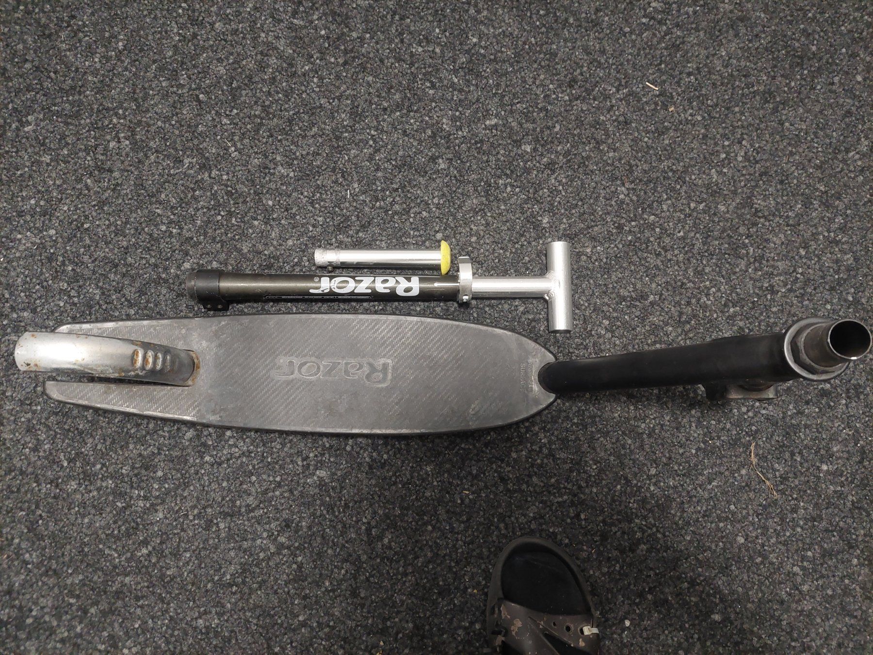 Kickboard: Maxi Razor Scooter ohne Räder – Usato da Adelboden venduto da nel_j2jg 2
