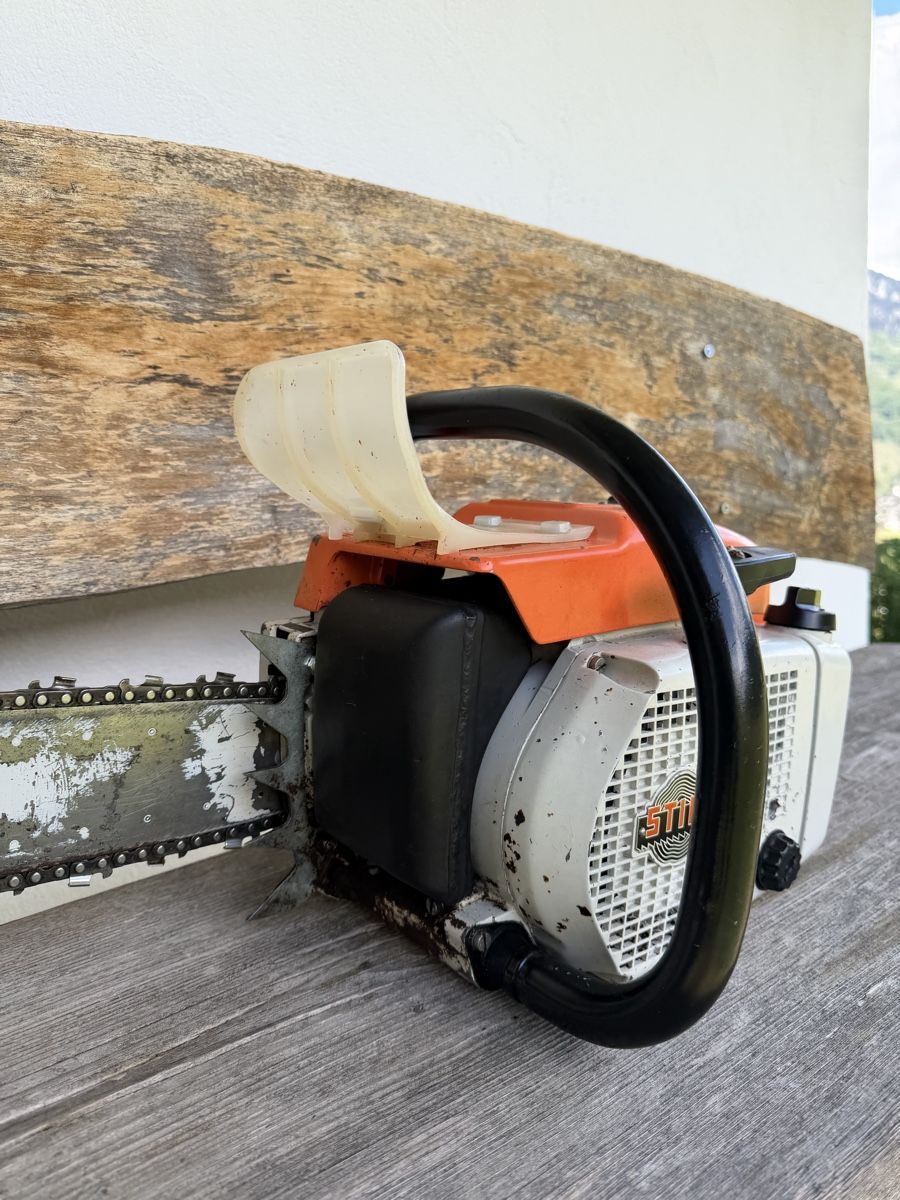 Stihl Scies: Stihl 045 AV Motorsäge – Défectueux à Valzeina par 72Max13 5